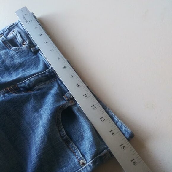 Aeropostale women's size 6R mid wash jeans - Picture 7 of 15